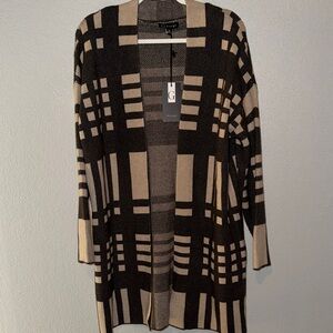 Elegant Black and Tan Cardigan